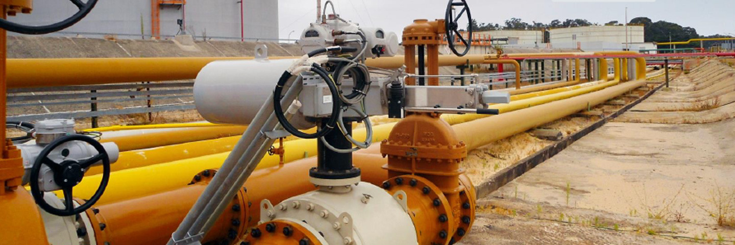 Pipeline valve actuators